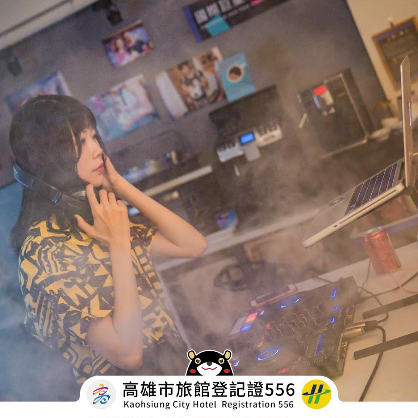 D'well Hostel Kaohsiung Buitenkant foto